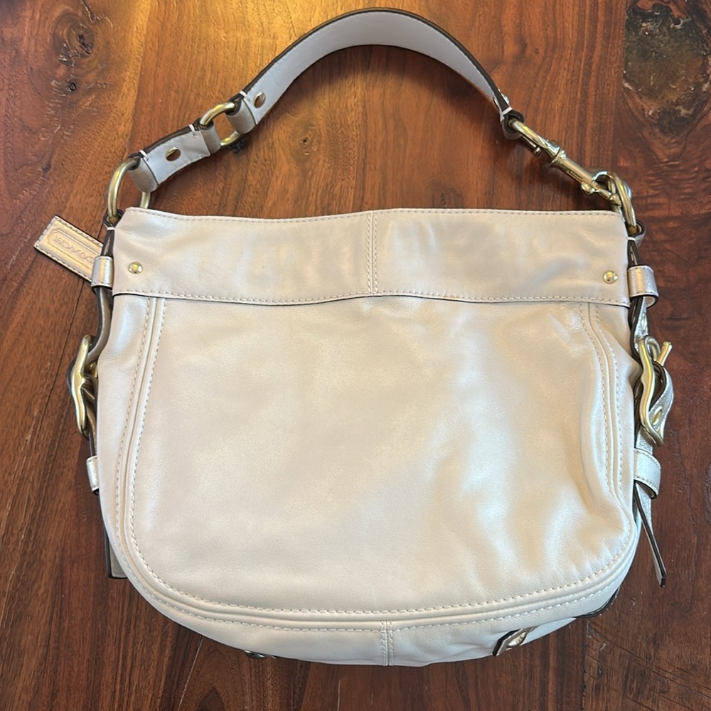 Coach Vintage Cream Leather Hobo Shoulder Bag Brass Hardware - Picture 3 of 4